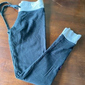 Victoria Secret Skinny Yoga Size XS